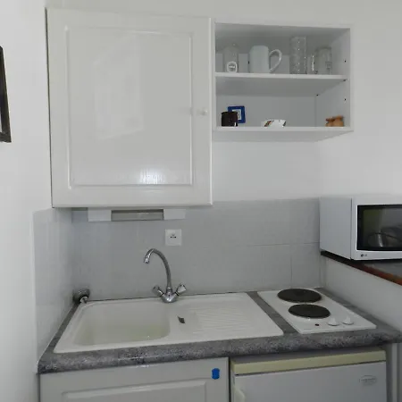 Appartement La Rochelle, 1 Pièce, 2 Personnes - Fr-1-551-10